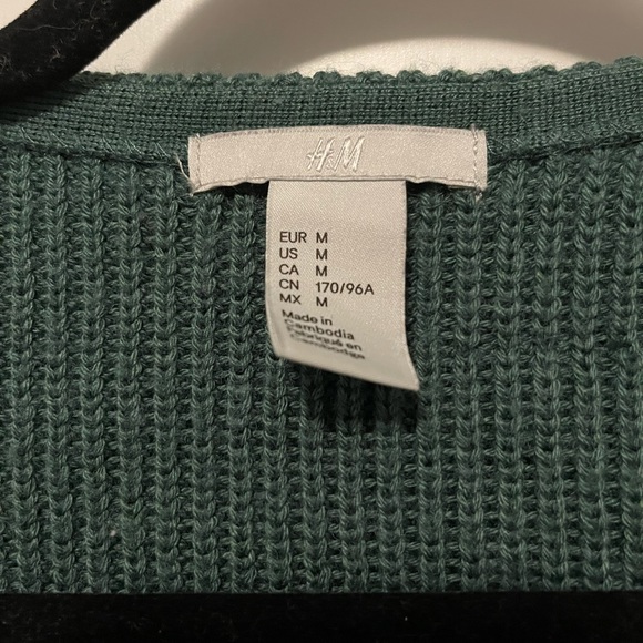 V-neck sweater - Picture 2 of 4